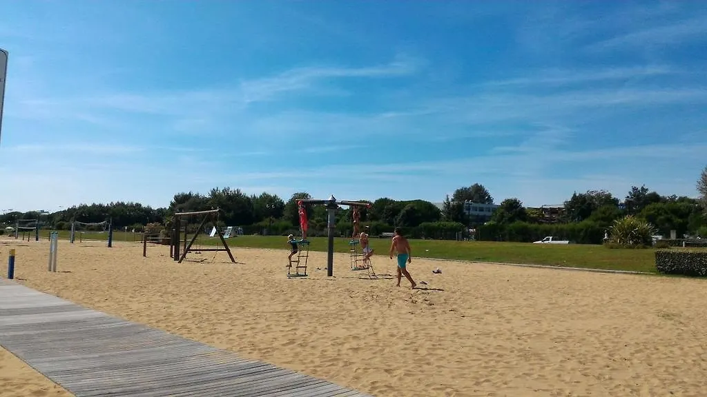 Appartamenti Torre Del Sole Bibione 0*,