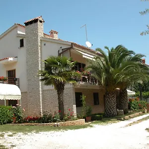 Bencic Apartman Premantura